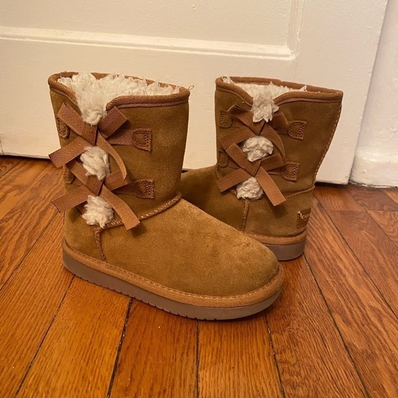 Koolaburra by UGG Victoria Short Chestnut Boots Size 12. - Picture 1 of 7